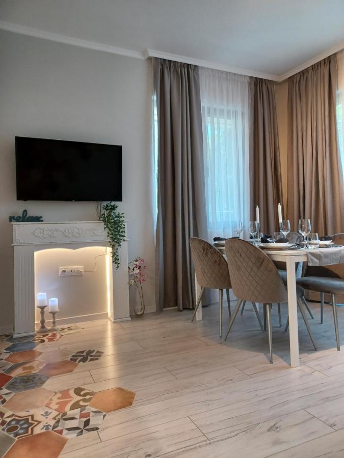Tara Deluxe Apartment Warna Exterior foto