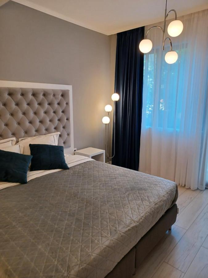 Tara Deluxe Apartment Warna Exterior foto