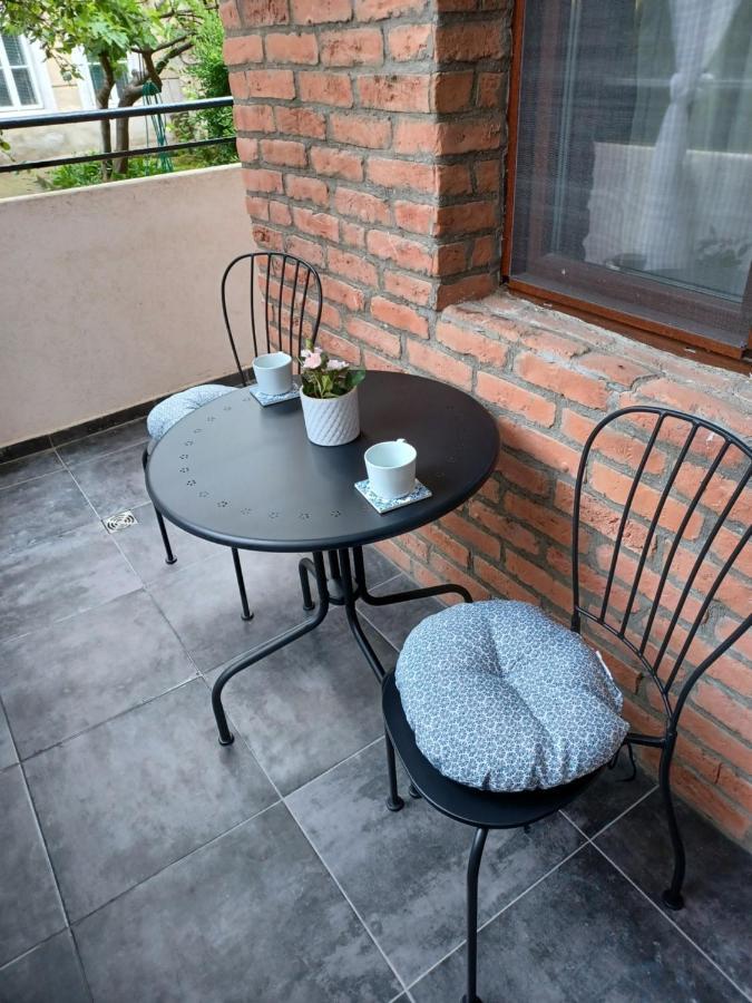 Tara Deluxe Apartment Warna Exterior foto